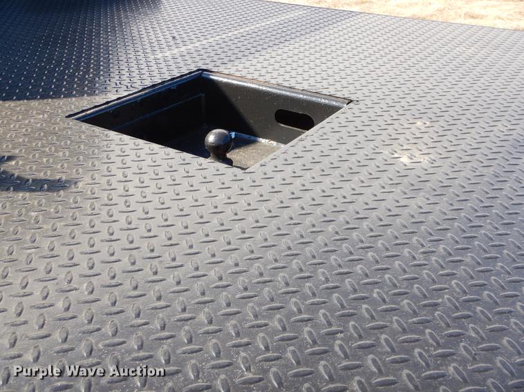 image for item ER9467 2015 Ford F450 Super Duty flatbed truck