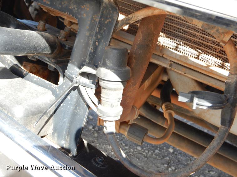 image for item ER9467 2015 Ford F450 Super Duty flatbed truck