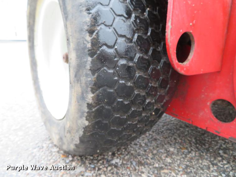 image for item EV9558 Toro 33518 aerator