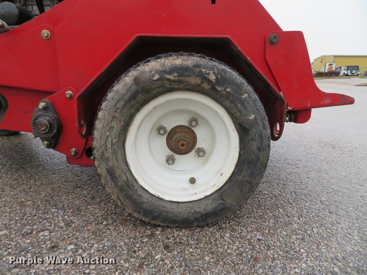 image for item EV9558 Toro 33518 aerator