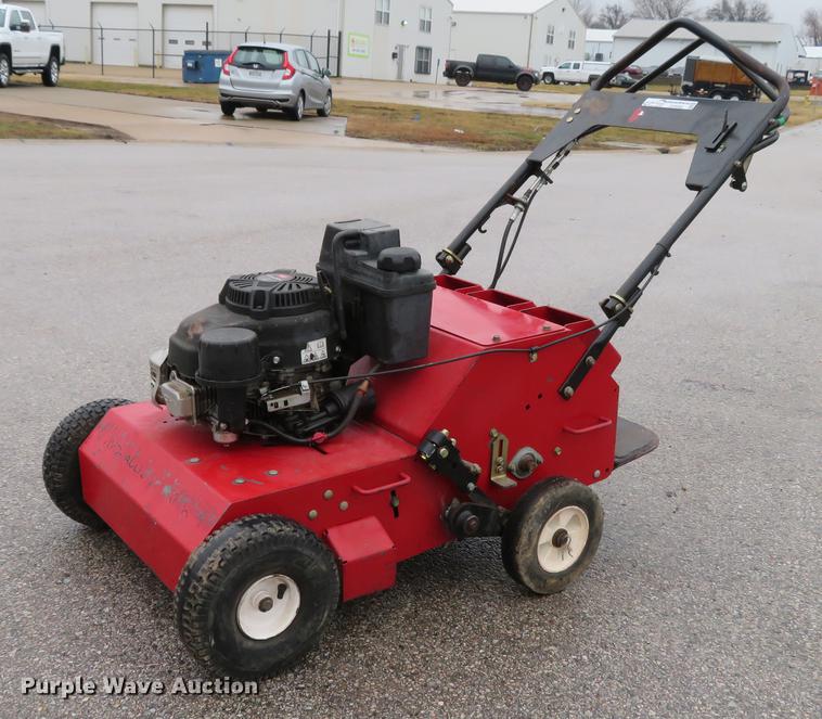 image for item EV9562 Toro 33515 aerator