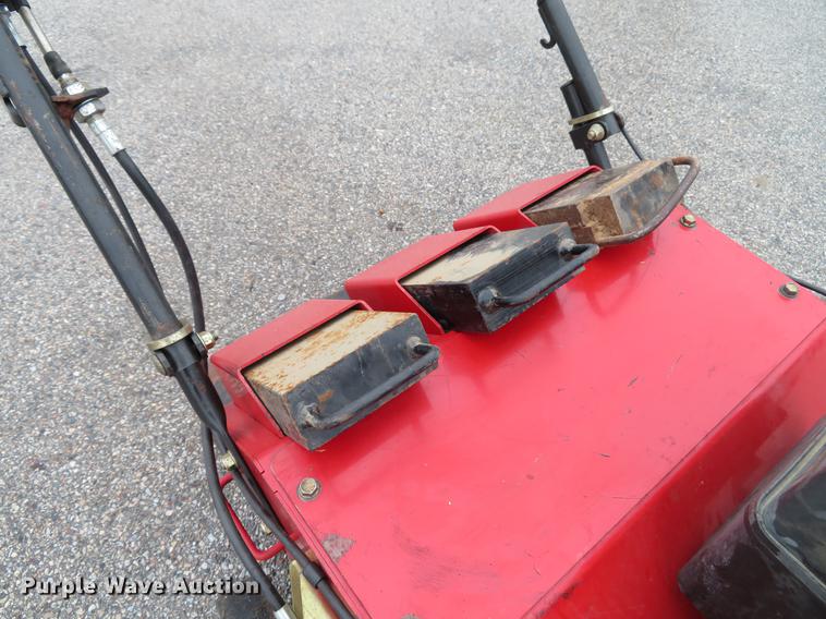 image for item EV9562 Toro 33515 aerator