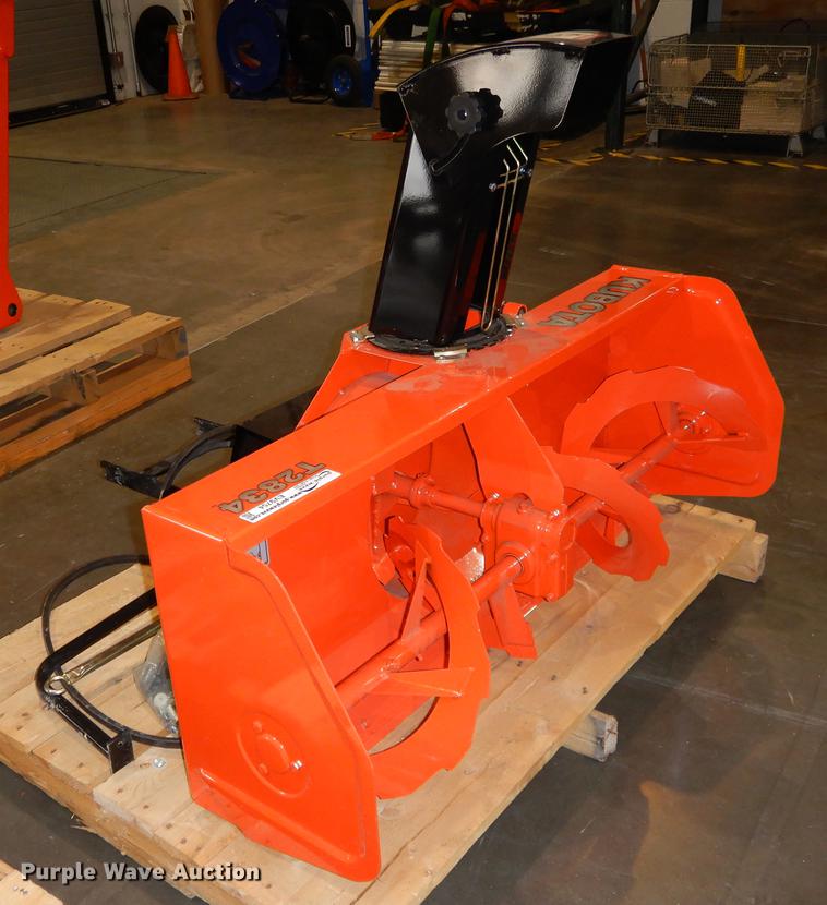 Kubota T2834 snow blower in Grapevine, TX Item EV9754 sold Purple Wave