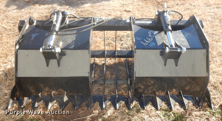 image for item FG9007 Brute skid steer grapple bucket