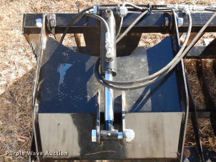 image for item FG9007 Brute skid steer grapple bucket