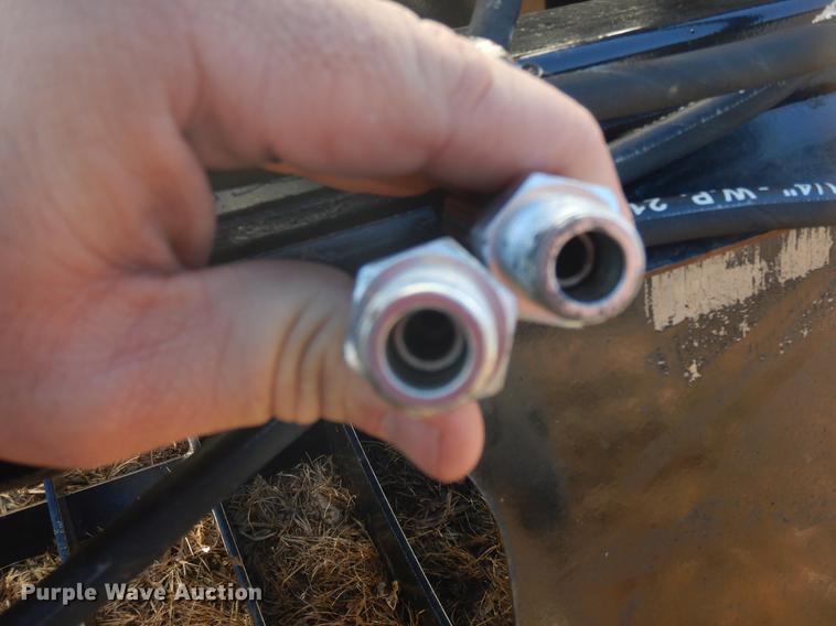 image for item FG9007 Brute skid steer grapple bucket