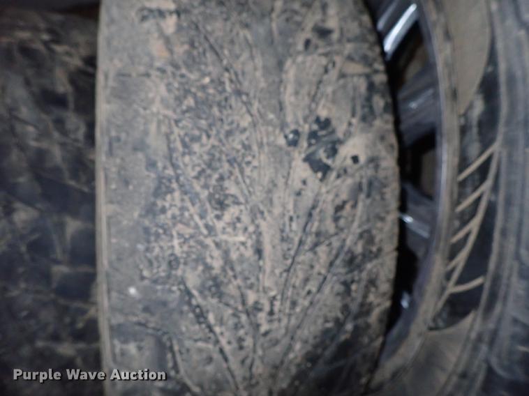 image for item FH9648 Fuel tanks, tires, and toolboxes