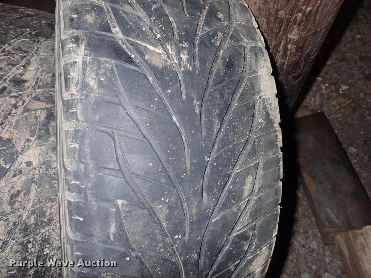 image for item FH9648 Fuel tanks, tires, and toolboxes