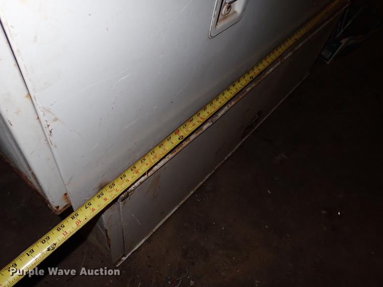 image for item FH9648 Fuel tanks, tires, and toolboxes