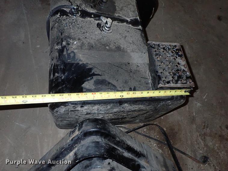 image for item FH9648 Fuel tanks, tires, and toolboxes