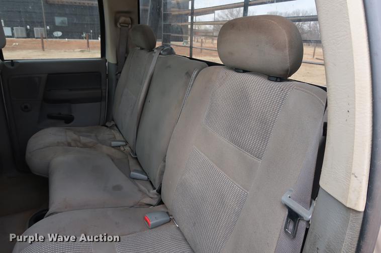 image for item FI9759 2009 Dodge Ram 3500HD Big Horn Edition Quad Cab flatbed pickup truck