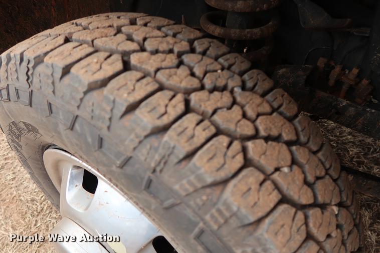 image for item FI9759 2009 Dodge Ram 3500HD Big Horn Edition Quad Cab flatbed pickup truck