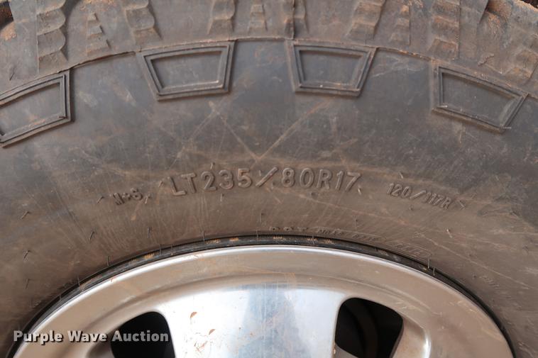 image for item FI9759 2009 Dodge Ram 3500HD Big Horn Edition Quad Cab flatbed pickup truck