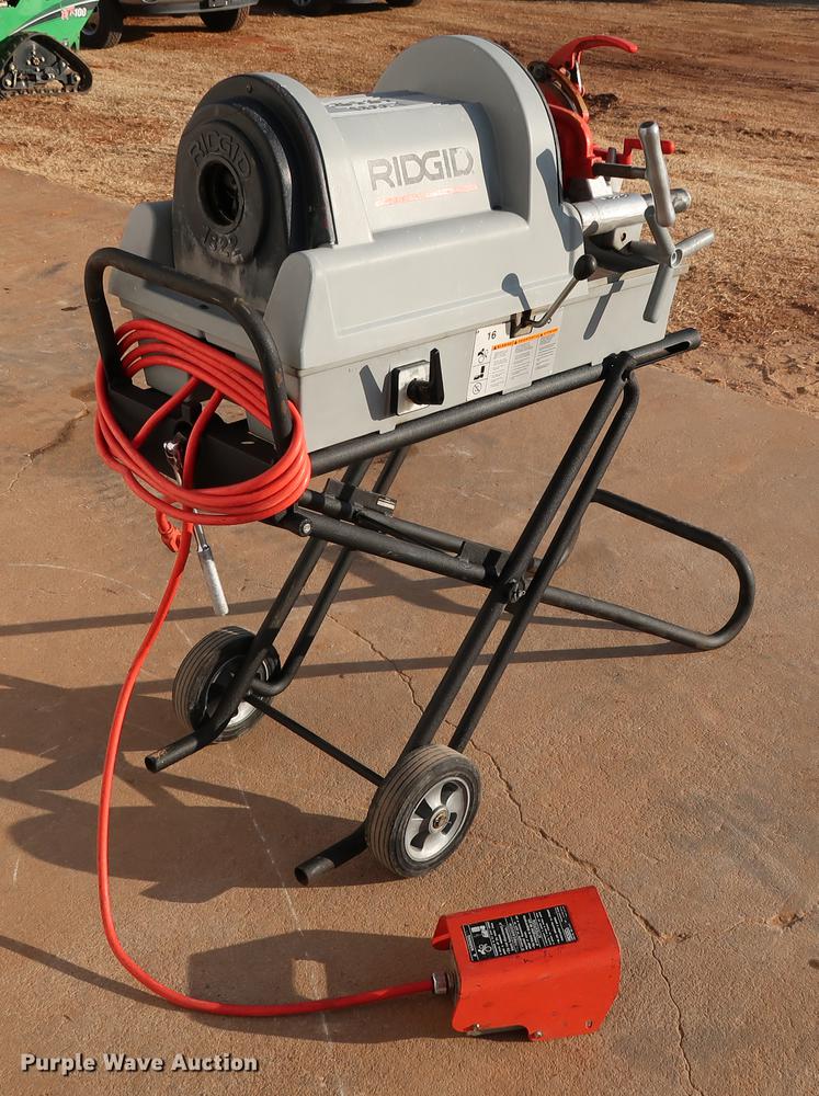 image for item FI9764 Ridgid 1822-I pipe and bolt threading machine