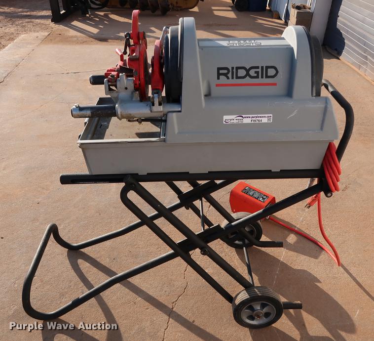 Ridgid 1822I pipe and bolt threading machine in Hennessey, OK Item