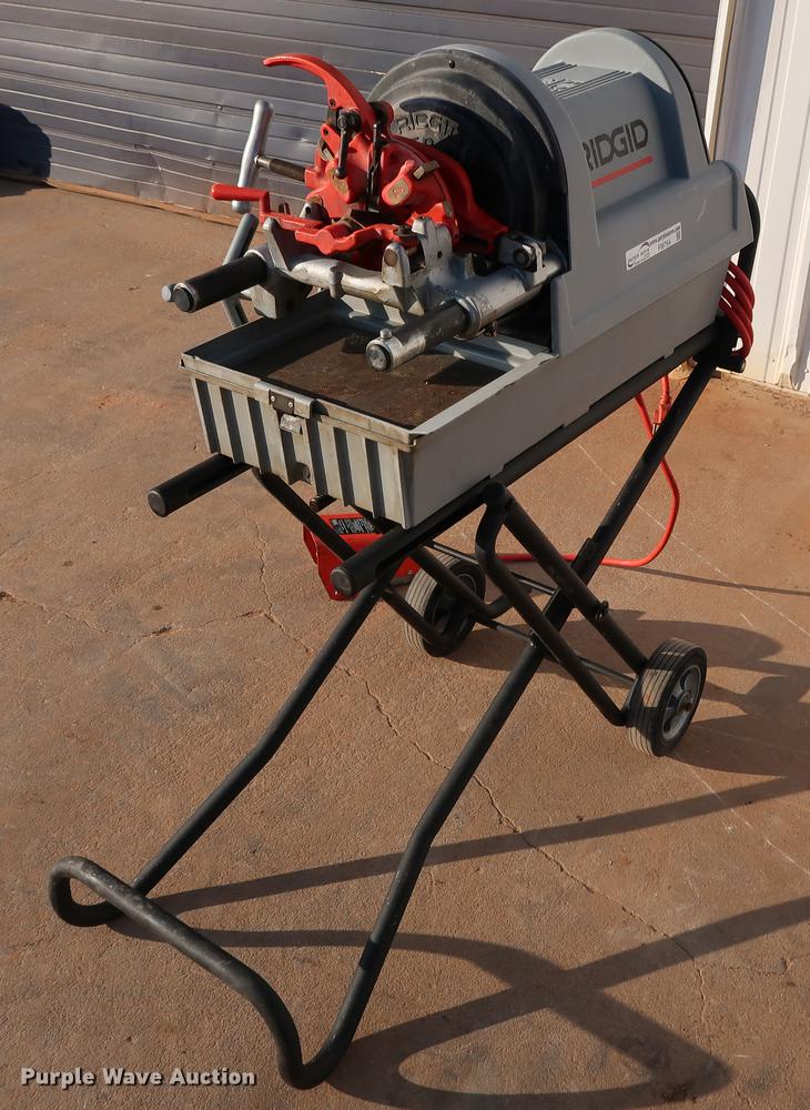 image for item FI9764 Ridgid 1822-I pipe and bolt threading machine