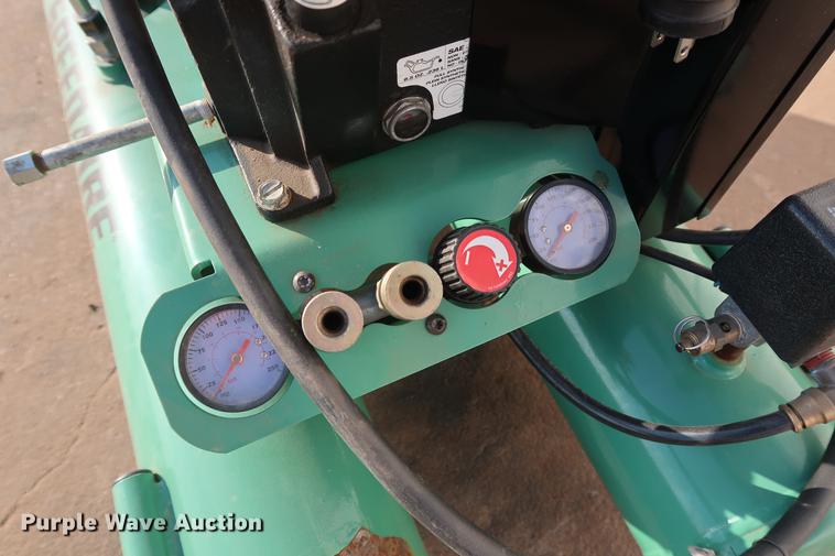 image for item FI9769 2016 Speedaire 4B222F air compressor