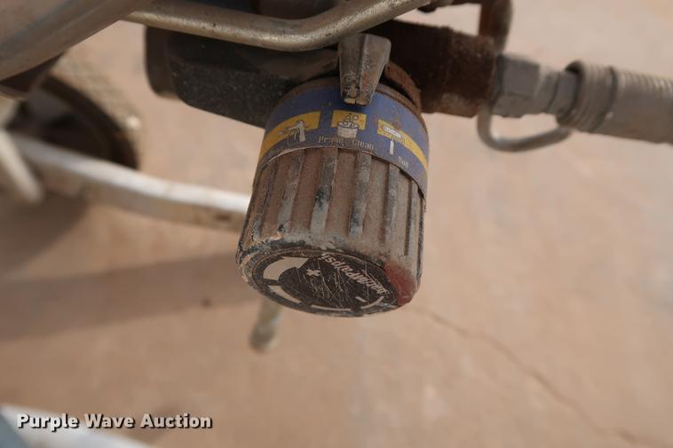 image for item FI9772 Graco Magnum Pro LTS 17 airless paint sprayer