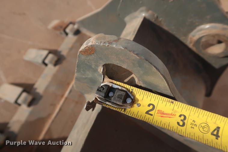 image for item FI9773 WB excavator bucket