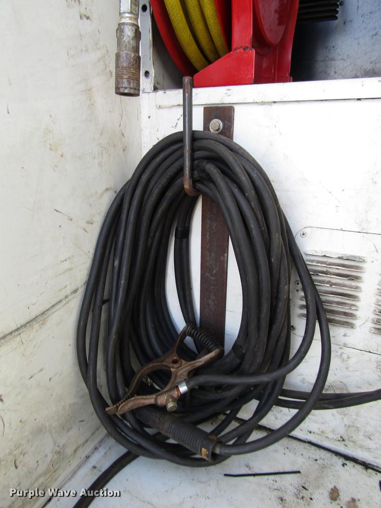 image for item FJ9607 2007 International 4400 service truck with crane