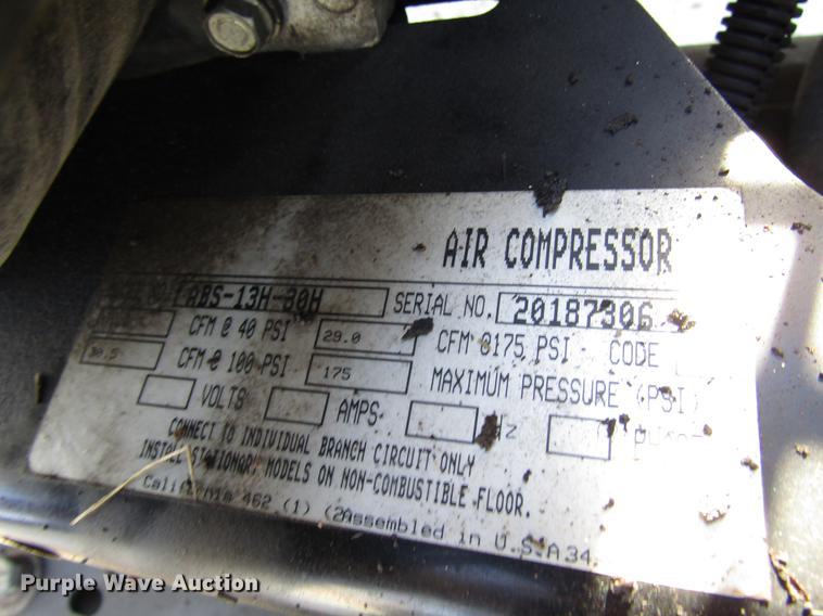 image for item FJ9607 2007 International 4400 service truck with crane