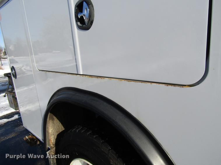 image for item FJ9607 2007 International 4400 service truck with crane