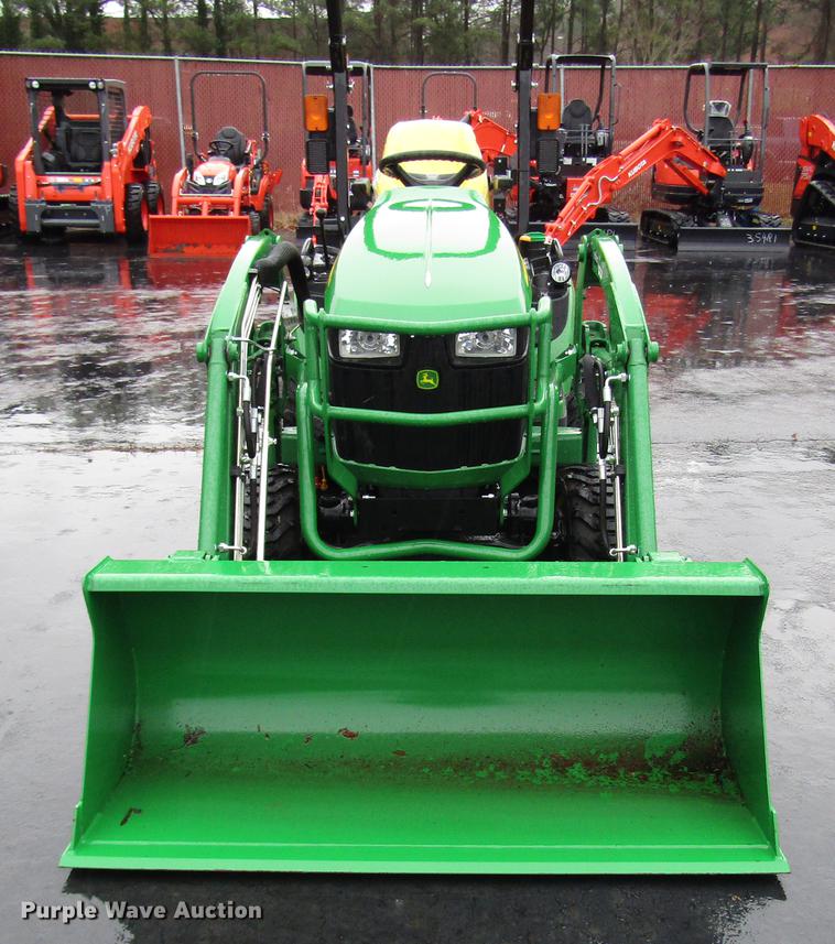 image for item FJ9609 2018 John Deere 1025R MFWD tractor