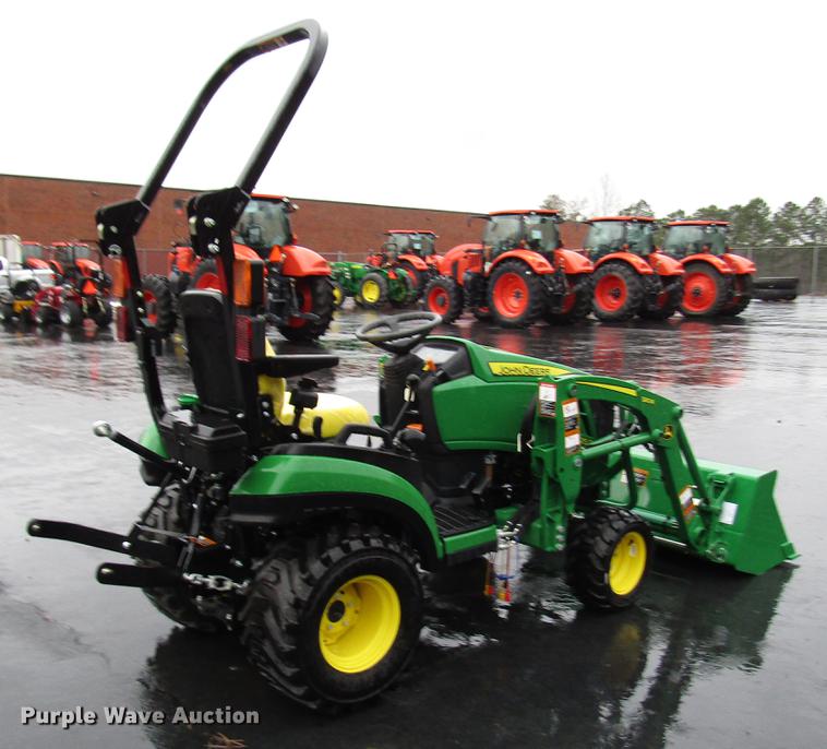 image for item FJ9609 2018 John Deere 1025R MFWD tractor