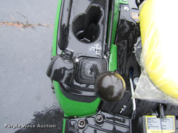 image for item FJ9609 2018 John Deere 1025R MFWD tractor