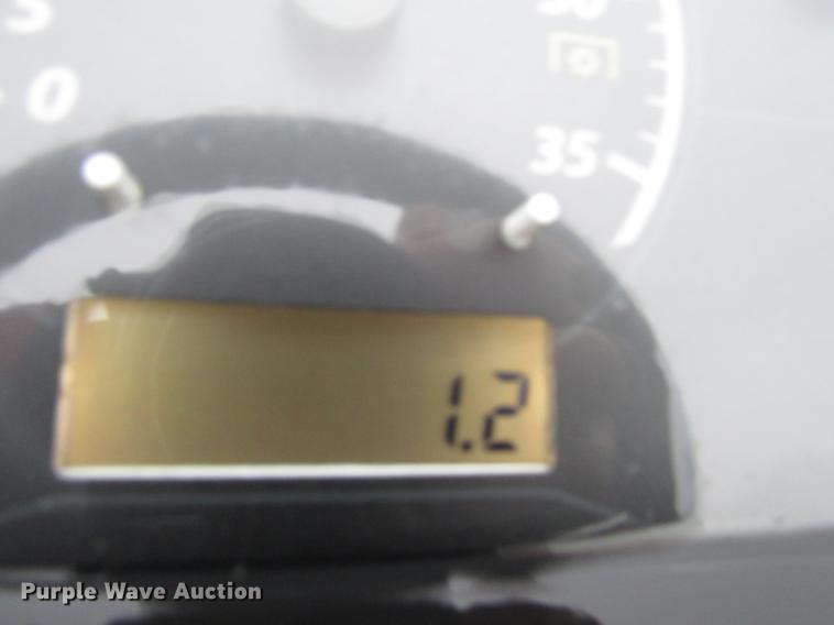 image for item FJ9609 2018 John Deere 1025R MFWD tractor