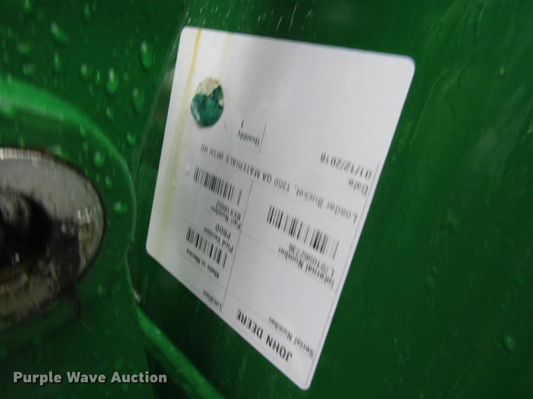 image for item FJ9609 2018 John Deere 1025R MFWD tractor