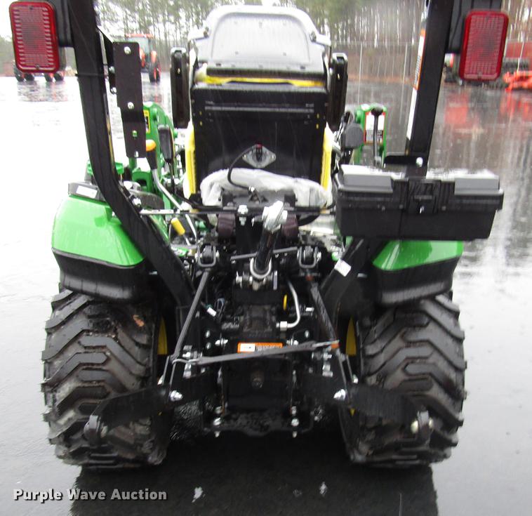 image for item FJ9609 2018 John Deere 1025R MFWD tractor