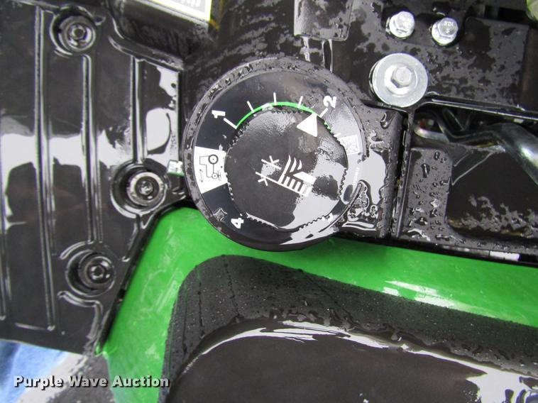 image for item FJ9609 2018 John Deere 1025R MFWD tractor