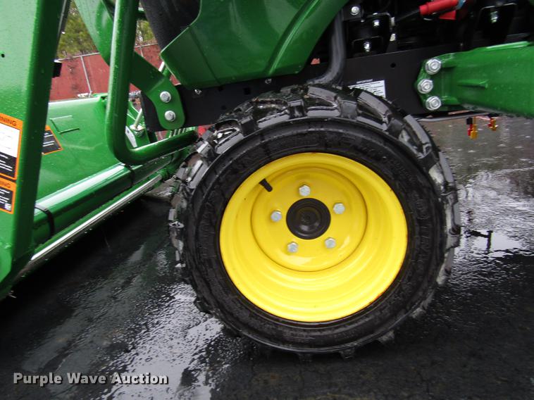 image for item FJ9609 2018 John Deere 1025R MFWD tractor