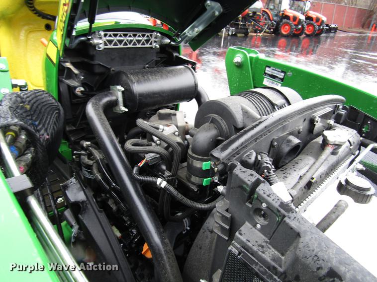 image for item FJ9610 2017 John Deere 3025E MFWD tractor