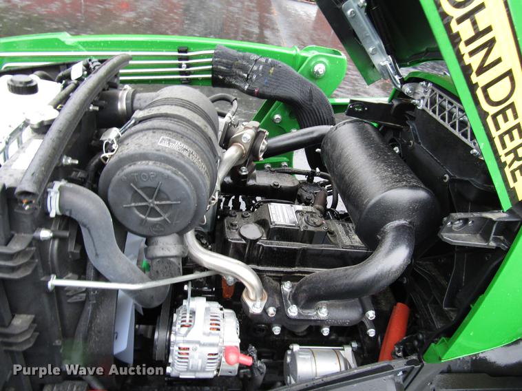 image for item FJ9610 2017 John Deere 3025E MFWD tractor