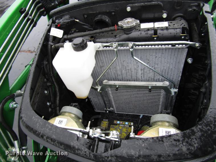 image for item FJ9610 2017 John Deere 3025E MFWD tractor