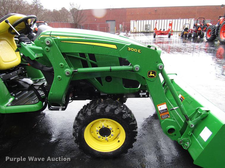 image for item FJ9610 2017 John Deere 3025E MFWD tractor