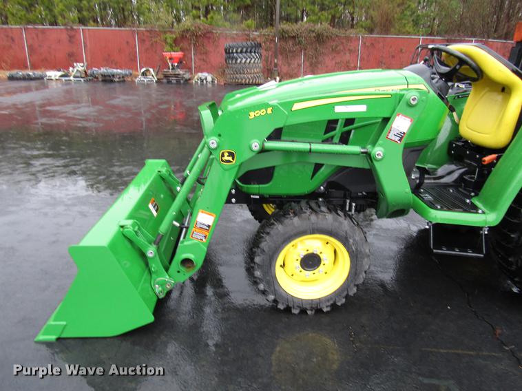 image for item FJ9610 2017 John Deere 3025E MFWD tractor