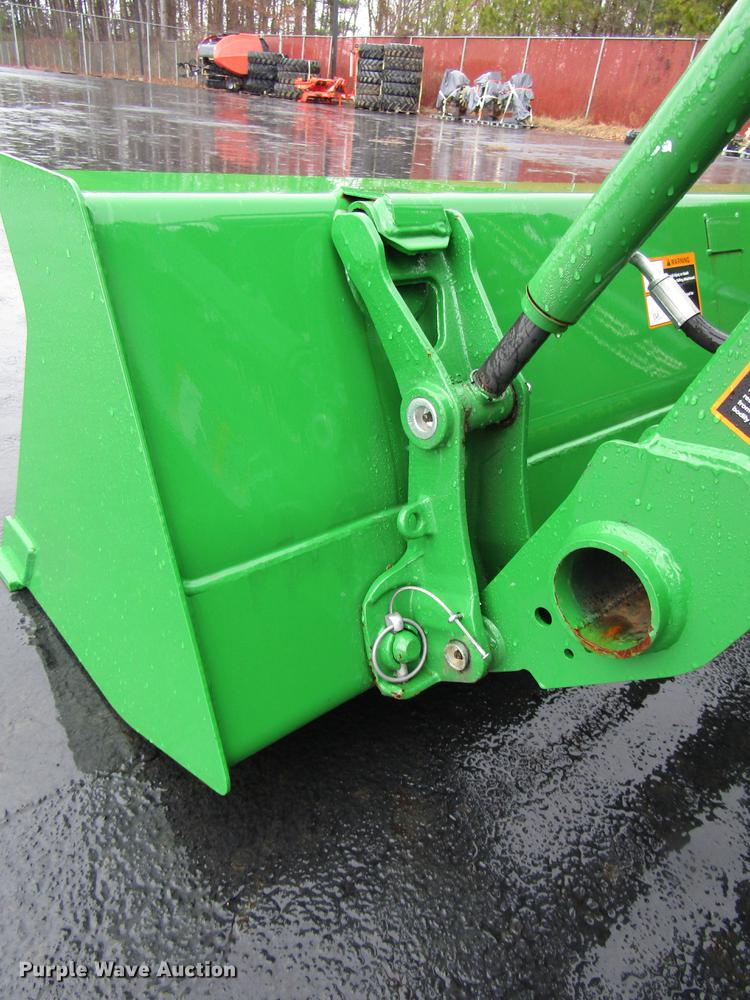 image for item FJ9610 2017 John Deere 3025E MFWD tractor