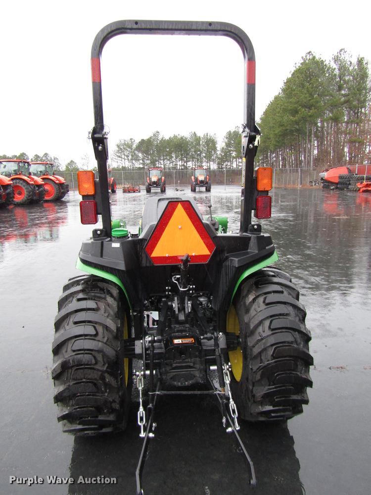 image for item FJ9610 2017 John Deere 3025E MFWD tractor