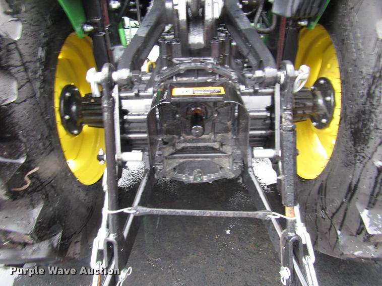image for item FJ9610 2017 John Deere 3025E MFWD tractor