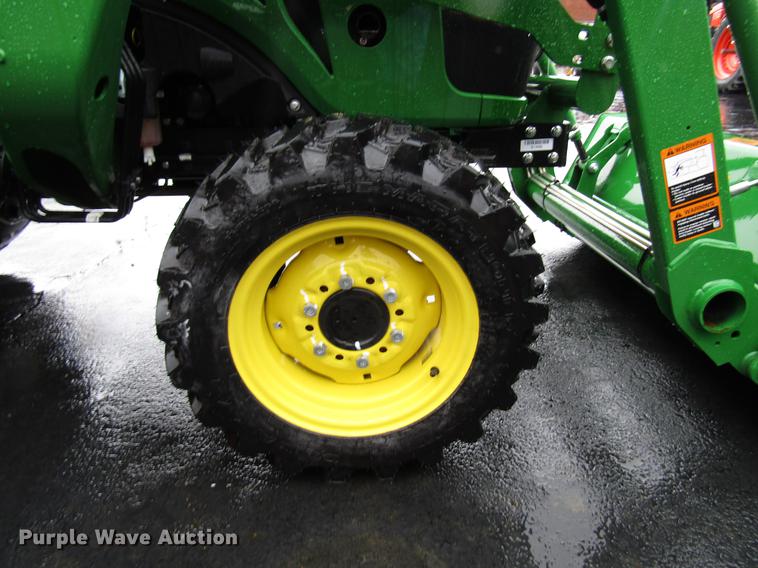 image for item FJ9610 2017 John Deere 3025E MFWD tractor