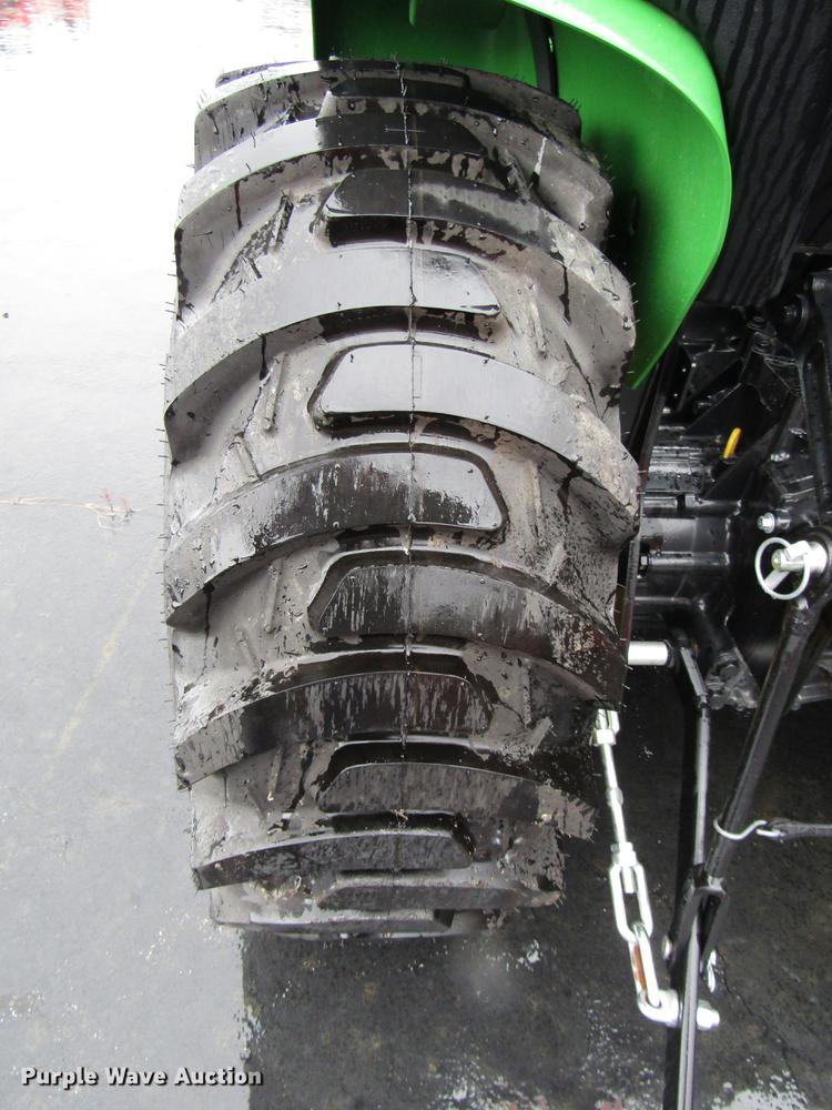 image for item FJ9610 2017 John Deere 3025E MFWD tractor