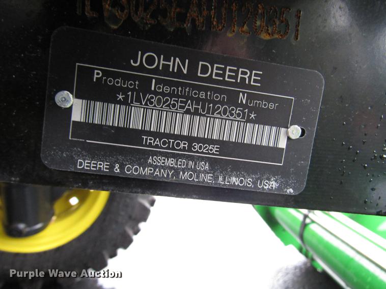 image for item FJ9610 2017 John Deere 3025E MFWD tractor