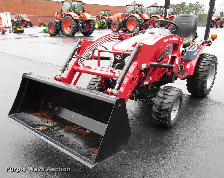 image for item FJ9612 2017 Mahindra eMax 22S MFWD tractor