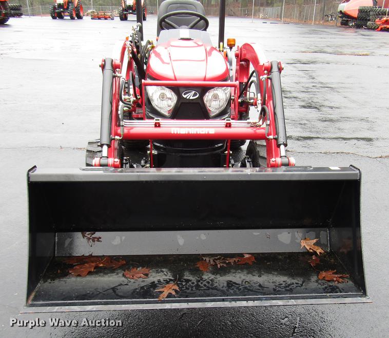 image for item FJ9612 2017 Mahindra eMax 22S MFWD tractor