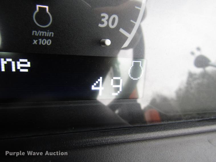 image for item FJ9613 2017 John Deere 3025E MFWD tractor