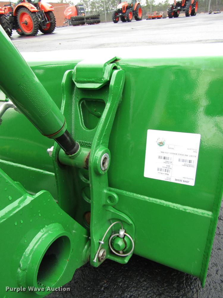 image for item FJ9613 2017 John Deere 3025E MFWD tractor