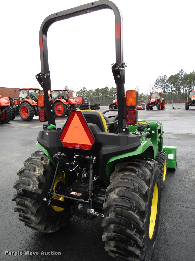 image for item FJ9613 2017 John Deere 3025E MFWD tractor